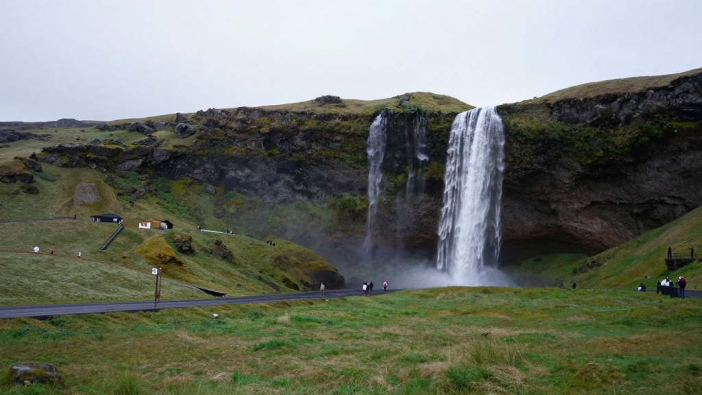 Skogafoss and Seljalandsfoss waterfalls guide: How to plan the perfect South Iceland visit